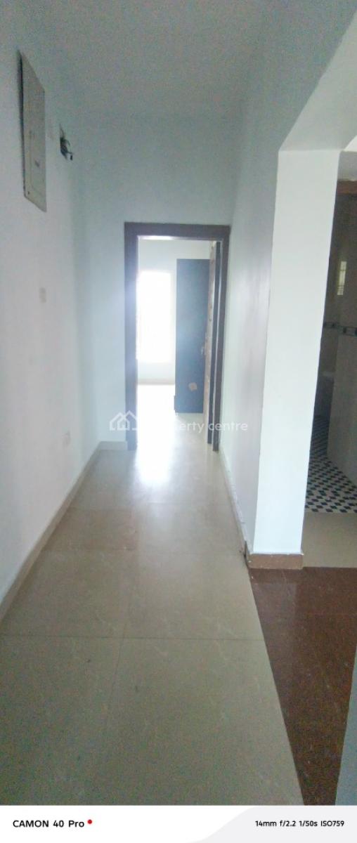 Clean Two Bedroom Flat in Ikate, Kusenla Road By Chisco Bus Stop, Lekki Phase 1, Lekki, Lagos, Flat / Apartment for Rent