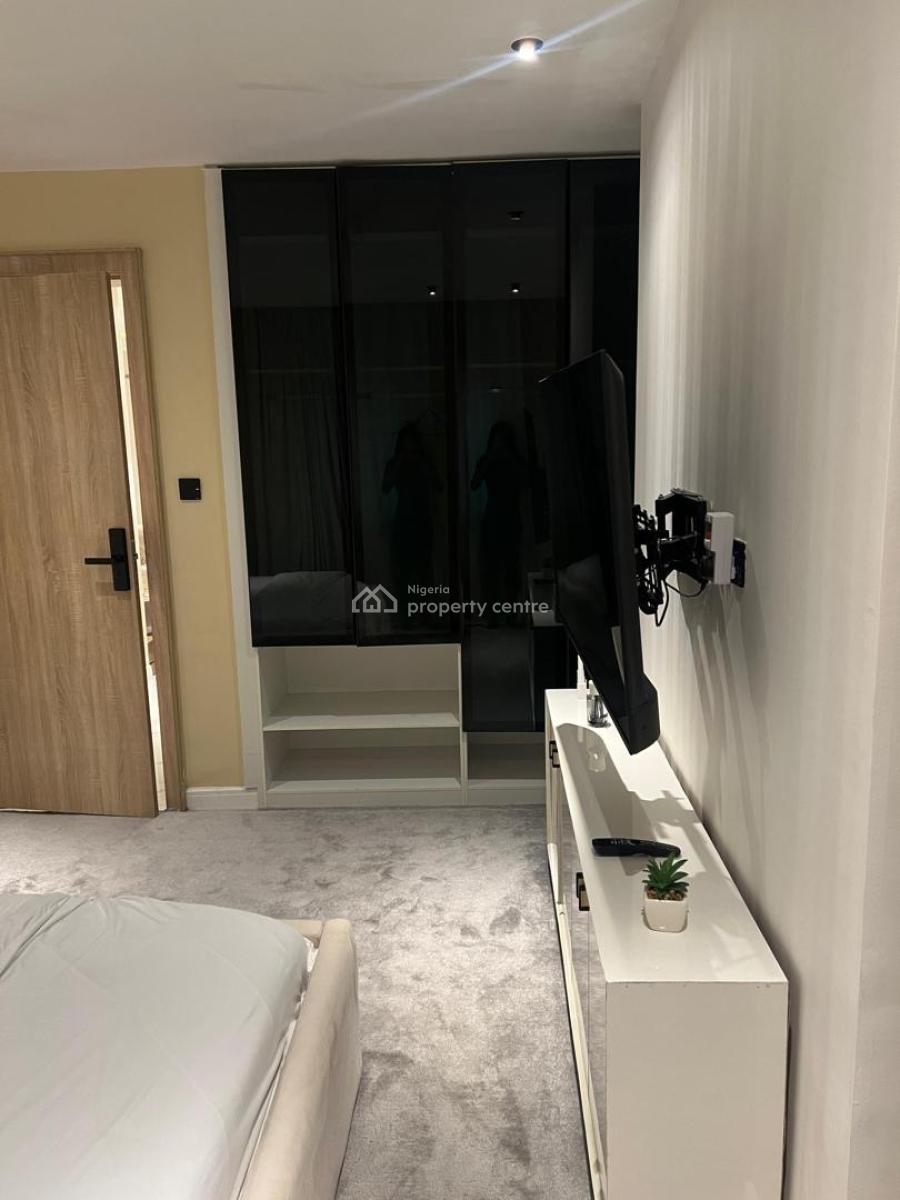Exclusive 2 Bedroom Apartment with 24 Hrs Light, Lekki Phase 1, Lekki, Lagos, Flat / Apartment for Rent