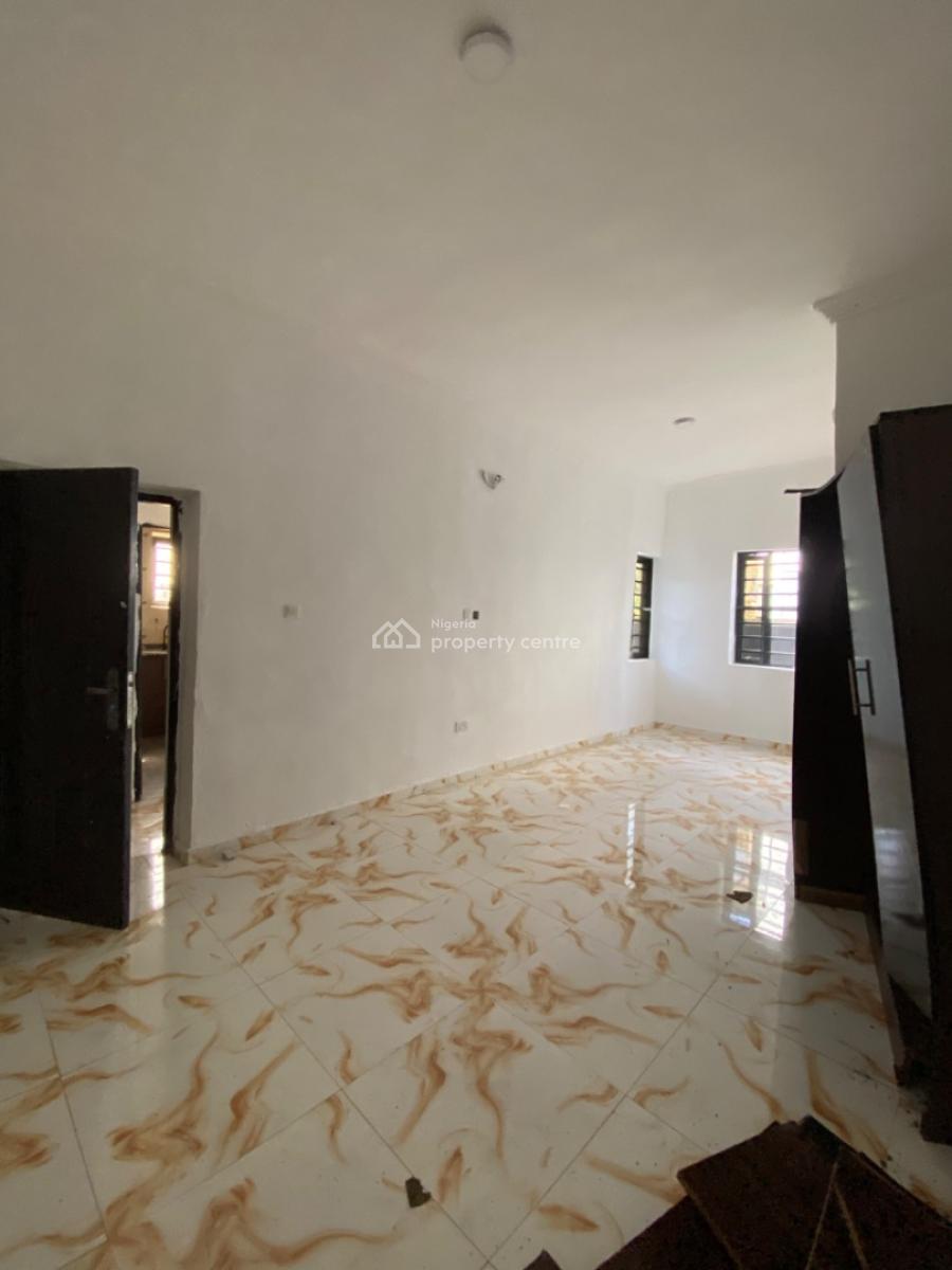 an Executive One Bedroom Apartment, Newtown Estate Ogombo Ajah Lekki, Lekki, Lagos, Mini Flat (room and Parlour) for Rent