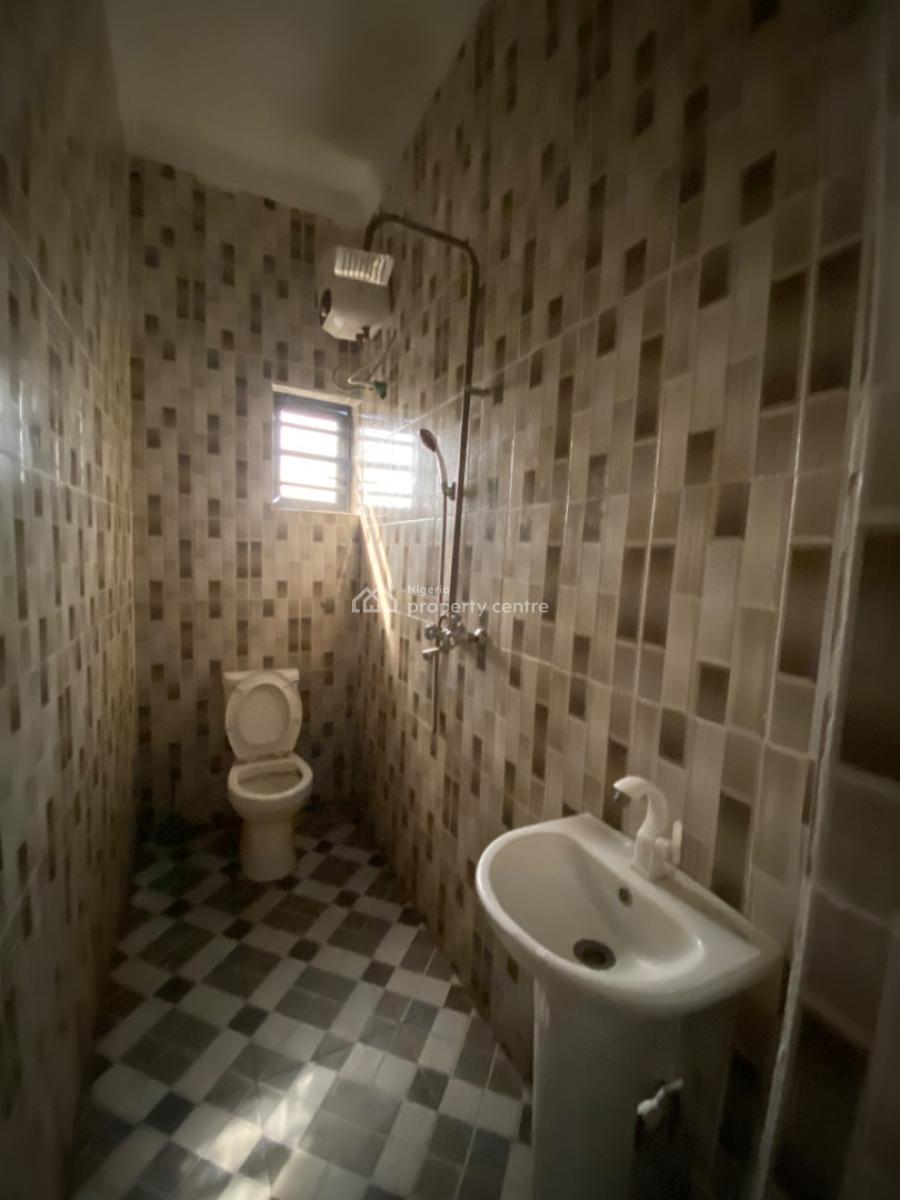 an Executive One Bedroom Apartment, Newtown Estate Ogombo Ajah Lekki, Lekki, Lagos, Mini Flat (room and Parlour) for Rent