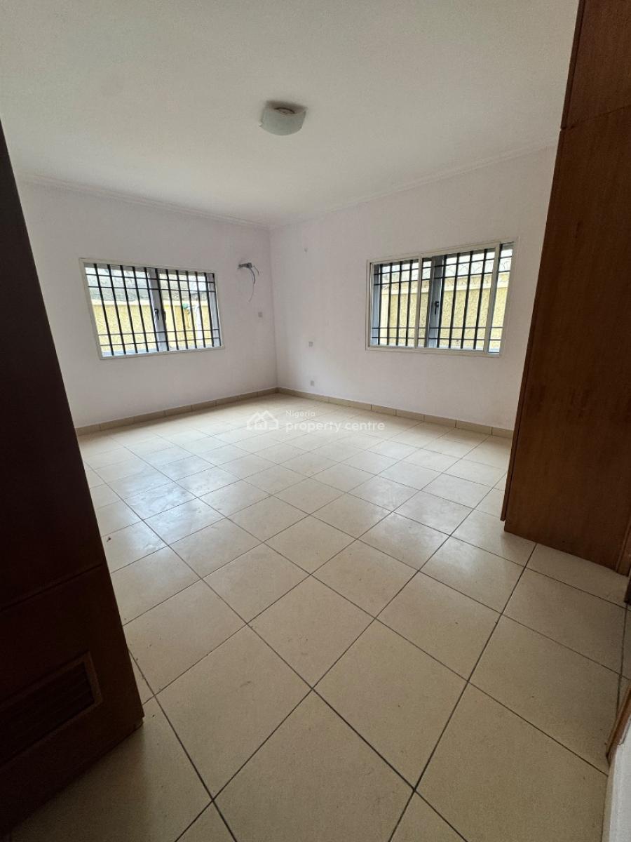 Fully Serviced 3 Bedroom Apartment with Bq, Lekki Phase 1, Lekki, Lagos, Flat / Apartment for Rent