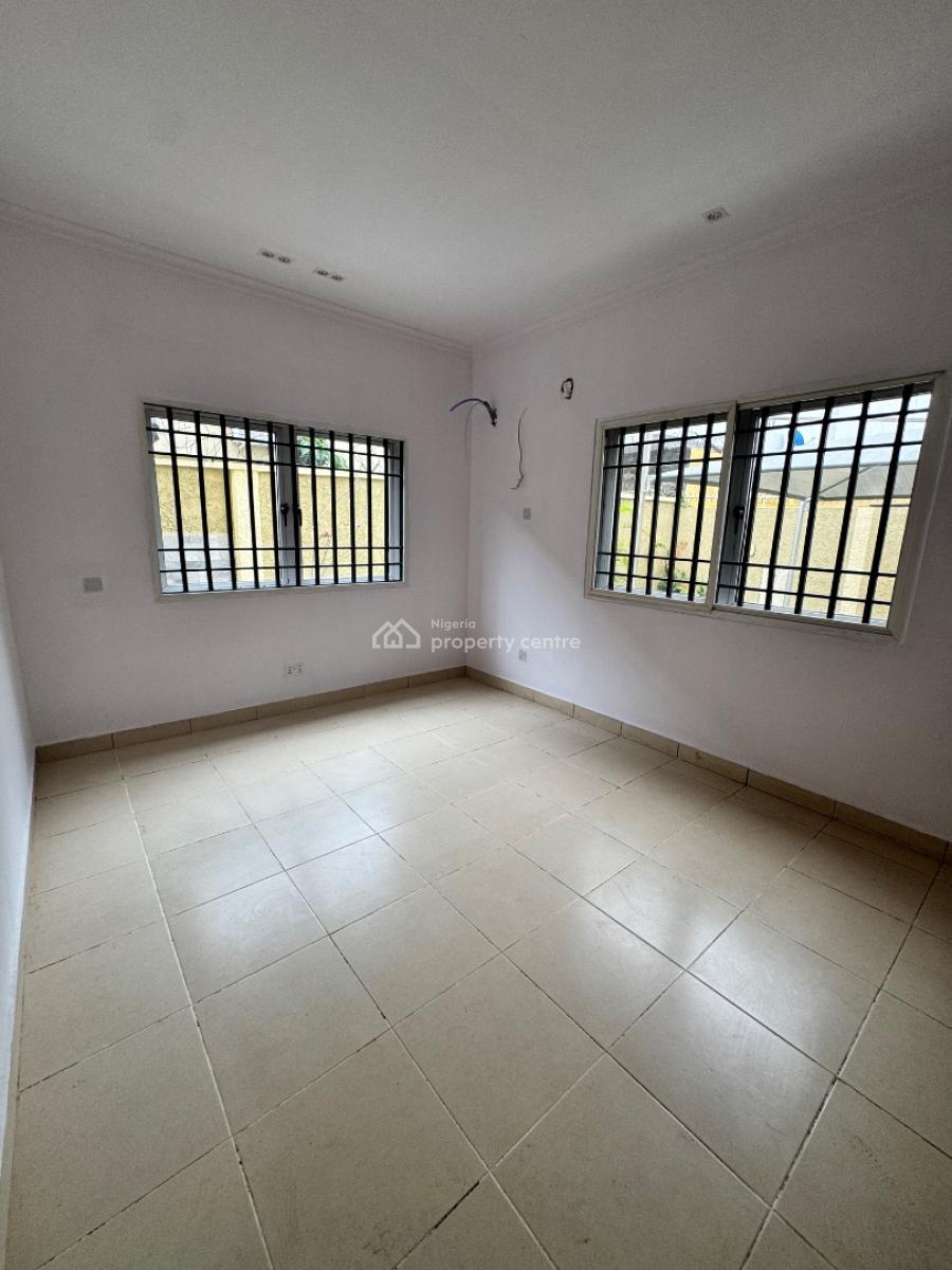 Fully Serviced 3 Bedroom Apartment with Bq, Lekki Phase 1, Lekki, Lagos, Flat / Apartment for Rent