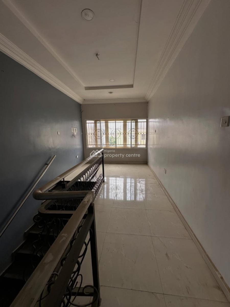 4 Bedroom Semi Detached Duplex +  Family Lounge + Private Backyard, Idu Industrial, Abuja, Semi-detached Duplex for Sale