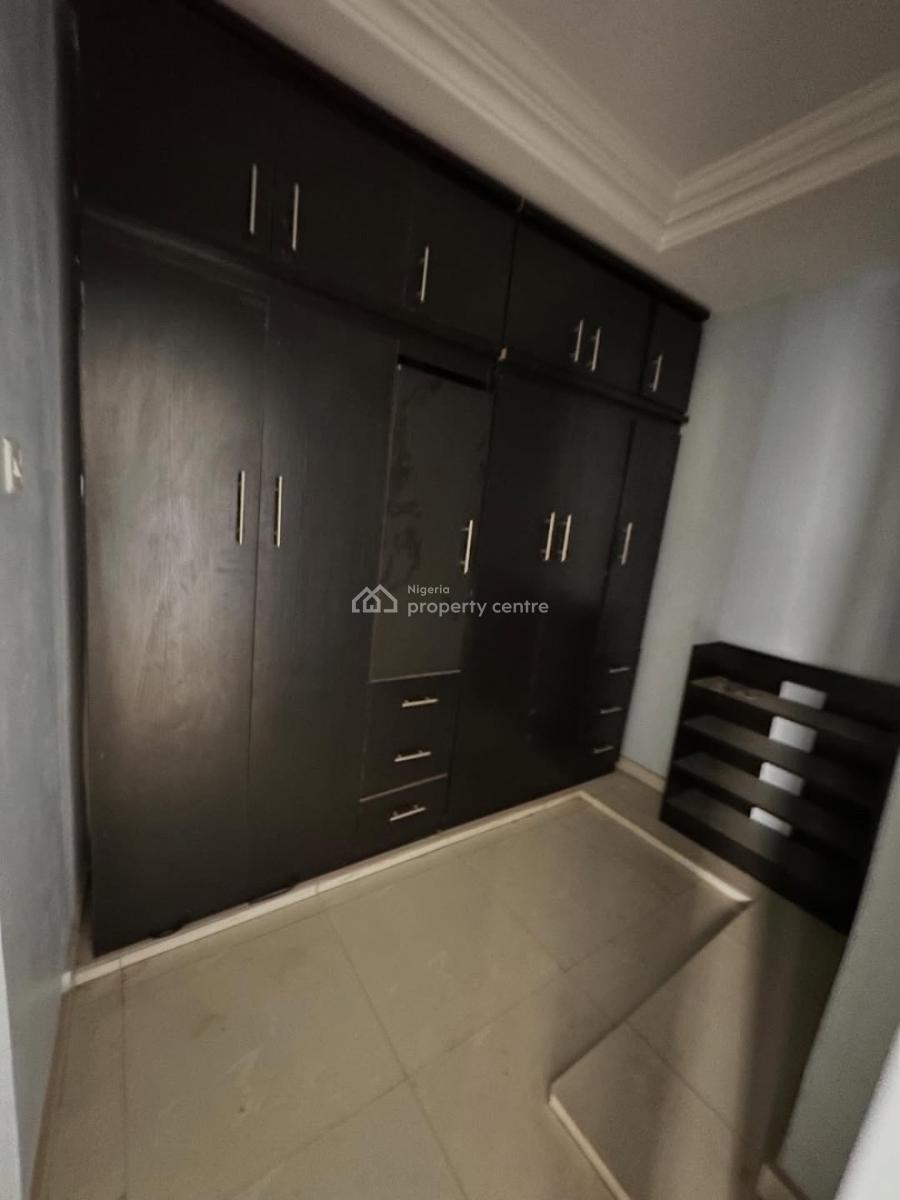 4 Bedroom Semi Detached Duplex +  Family Lounge + Private Backyard, Idu Industrial, Abuja, Semi-detached Duplex for Sale