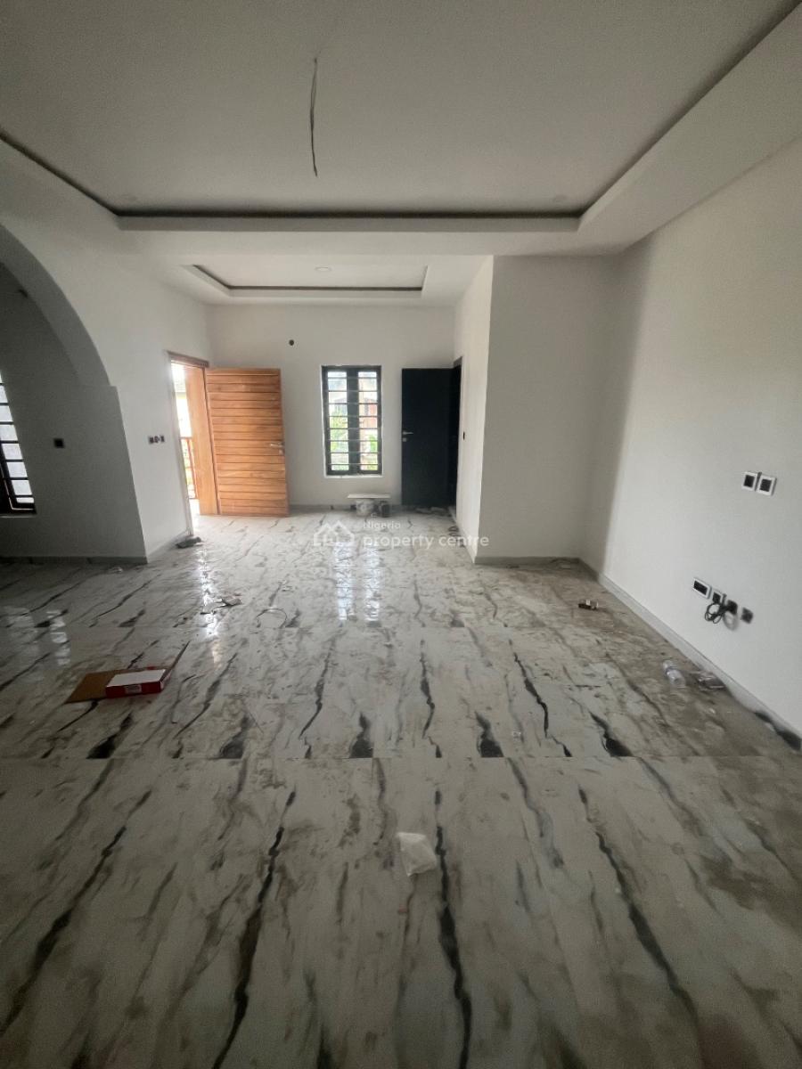 Luxury Brand New 3bedroom Flat Upstairs and Downstairs, Mobil Road Ilaje, Ajah, Lagos, Flat / Apartment for Rent