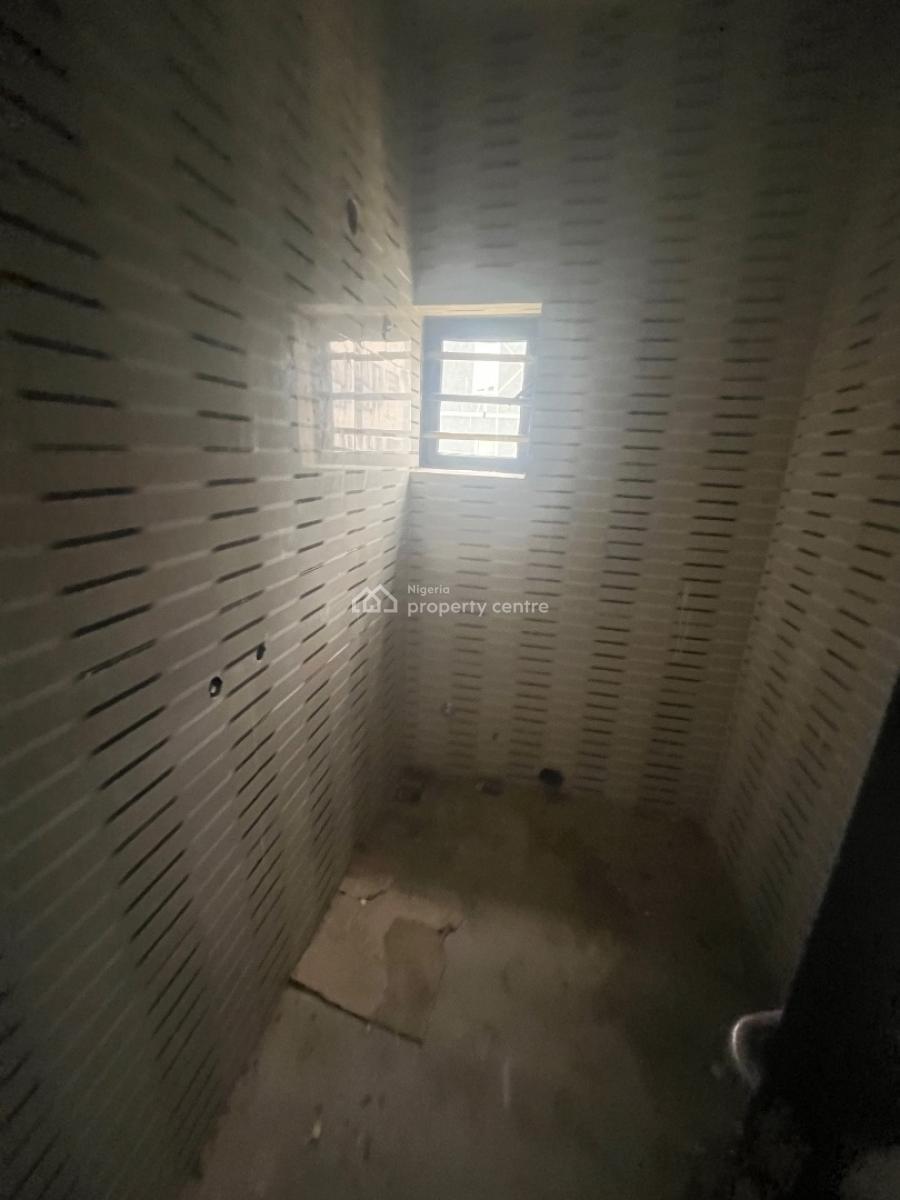 Luxury Brand New 3bedroom Flat Upstairs and Downstairs, Mobil Road Ilaje, Ajah, Lagos, Flat / Apartment for Rent