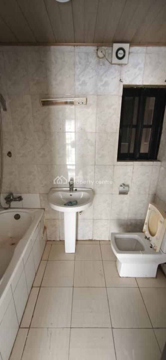 Ground Floor 3 Bedroom Flat, Off Buordillion Old Ikoyi, Ikoyi, Lagos, Flat / Apartment for Rent