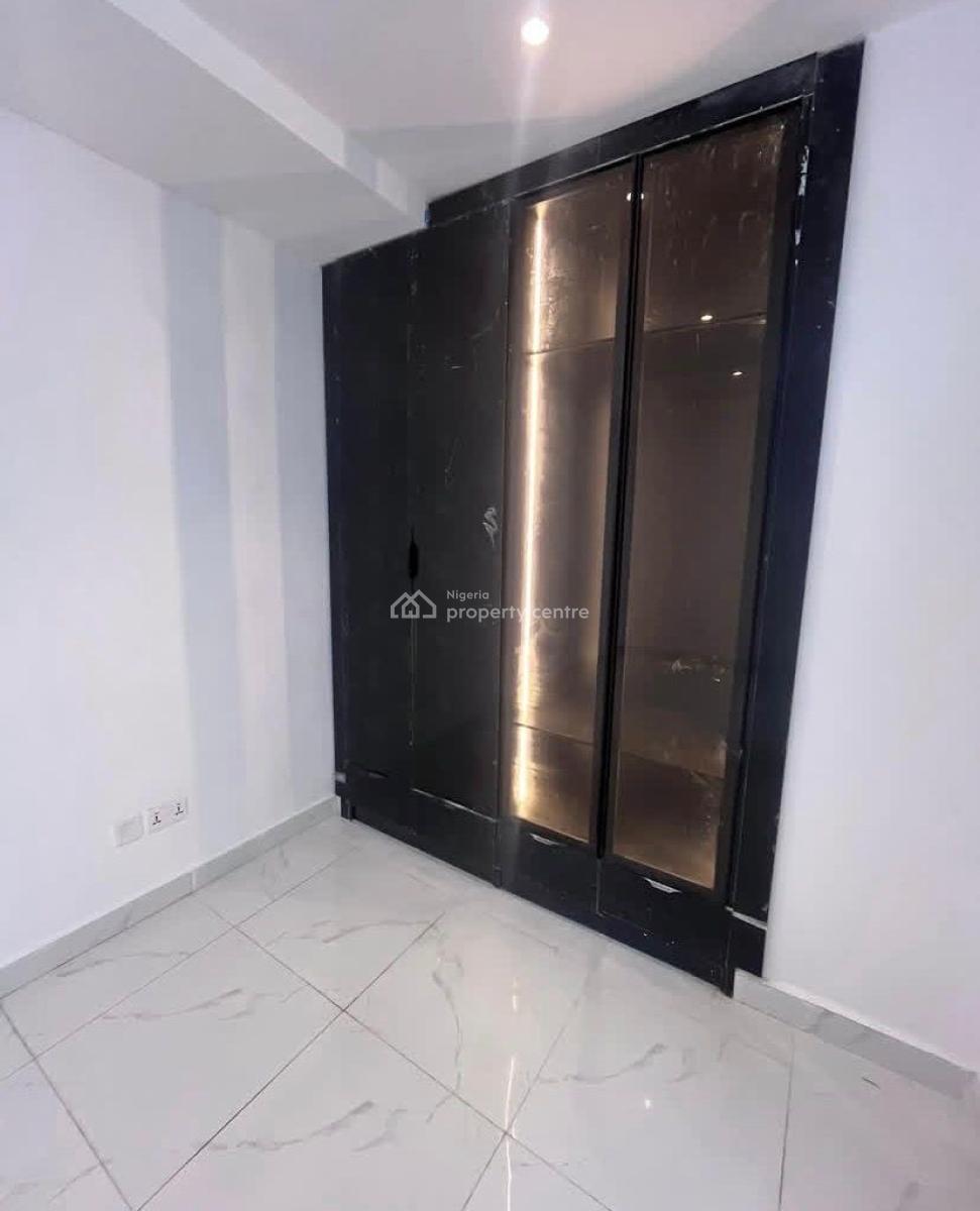 1 Bedroom Apartment with Pool Ground Floor, Freedom Way, Lekki Phase 1, Lekki, Lagos, Flat / Apartment for Sale