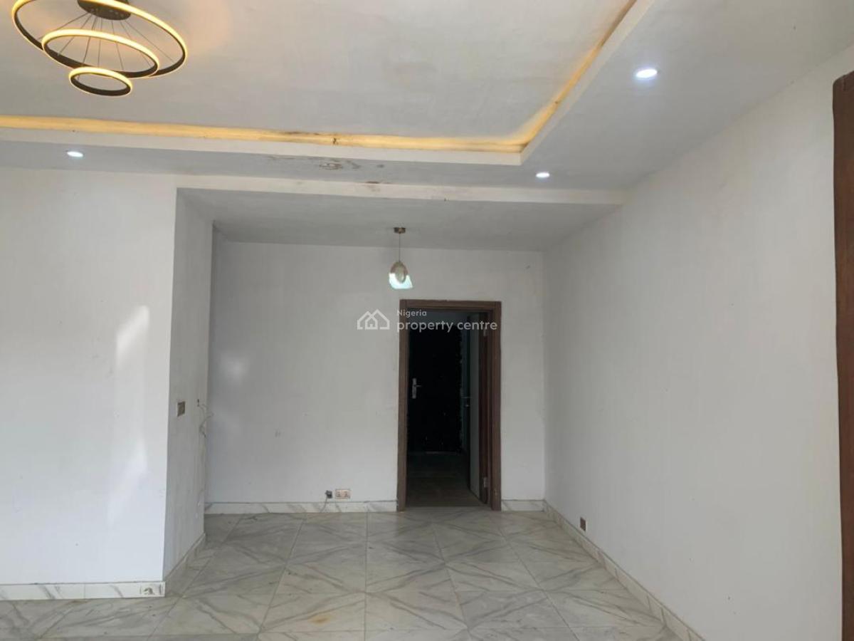 Serviced 3-bedroom Flat in Secure Estate, Pinnock Beach Estate, Osapa, Lekki, Lagos, Flat / Apartment for Sale