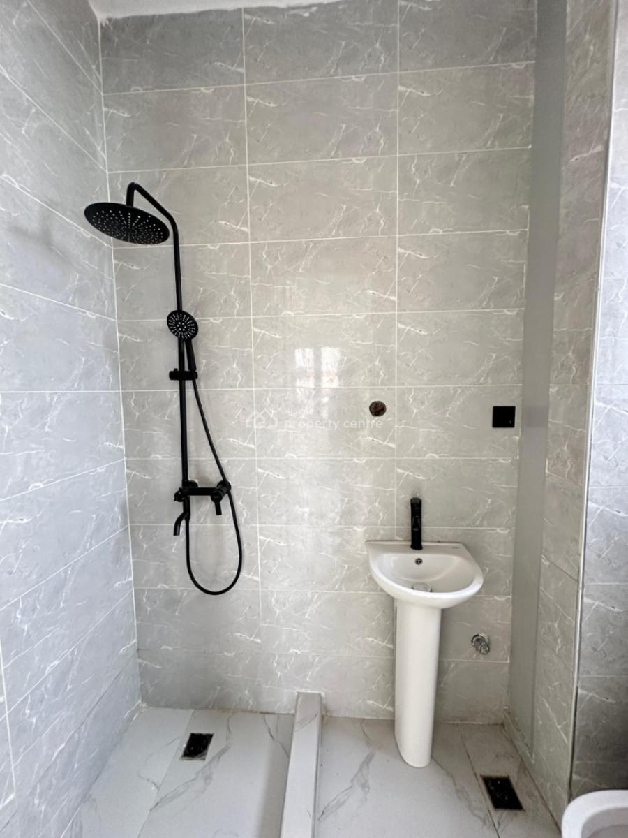 Well-built Luxury Spacious 2 Bedroom Apartment with Elevator, Ikate, Lekki, Lagos, Flat / Apartment for Sale