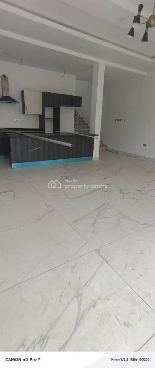 Fully Service Two Bedroom Flat in Ikate, Lekki Ilasan, Ilasan, Lekki, Lagos, Flat / Apartment for Rent