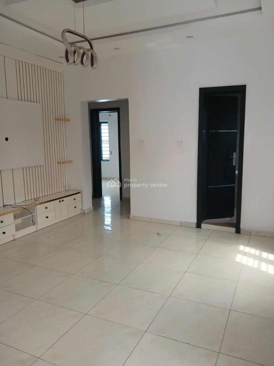Fantastic 2 Bedroom Flat Apartment, Upstairs in a Gated Close, Olowora, Olowora, Magodo, Lagos, Flat / Apartment for Rent