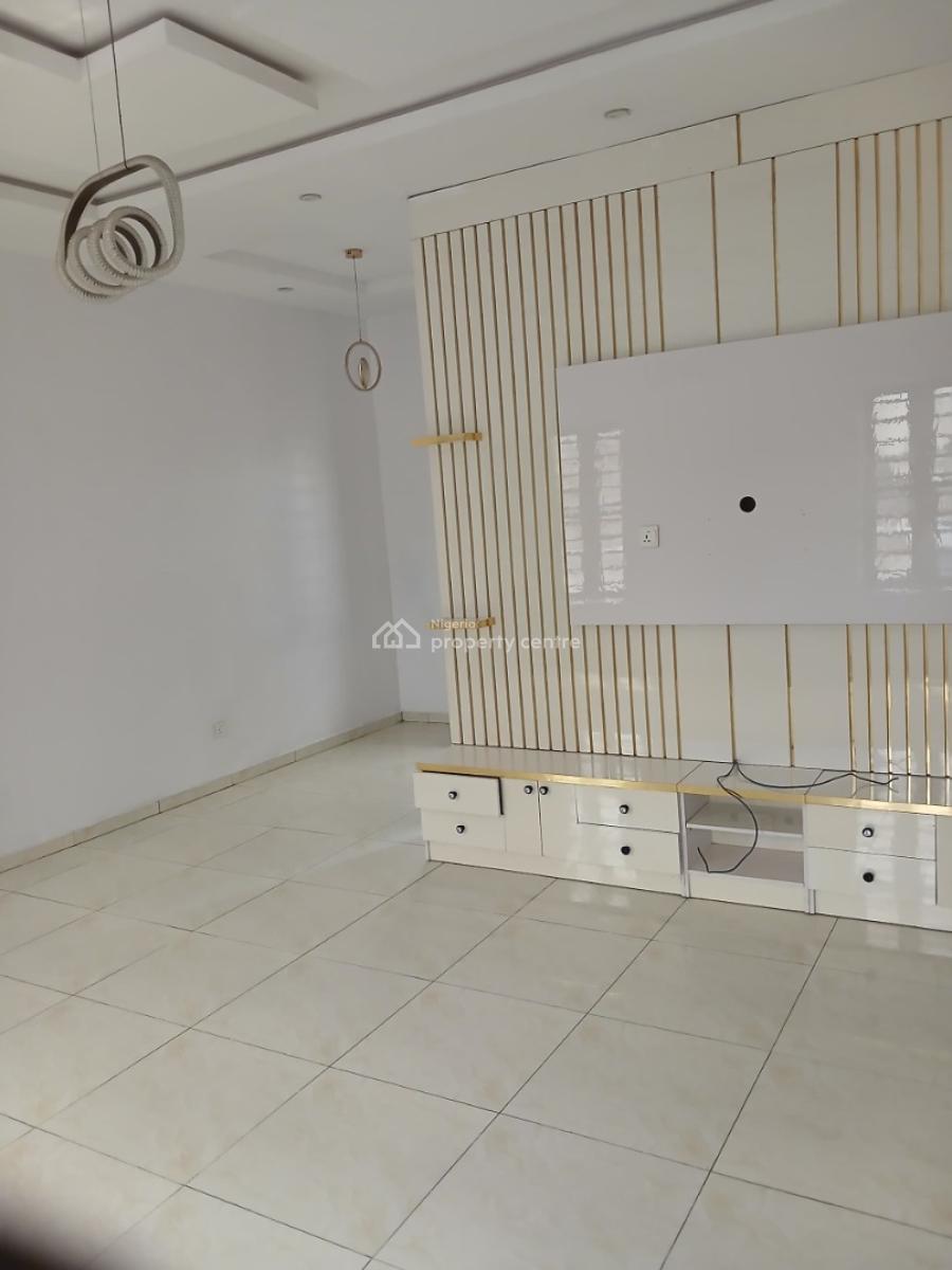 Fantastic 2 Bedroom Flat Apartment, Upstairs in a Gated Close, Olowora, Olowora, Magodo, Lagos, Flat / Apartment for Rent