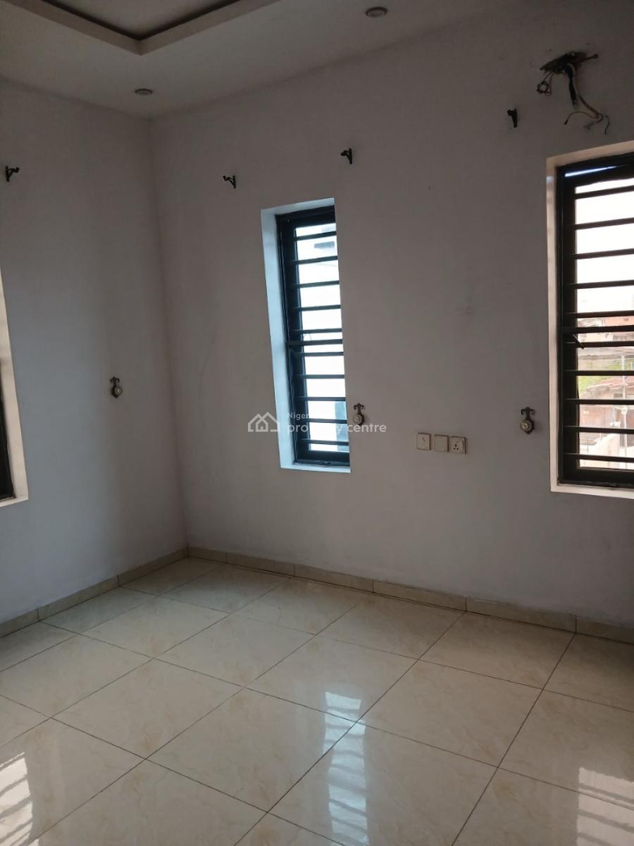 Fantastic 2 Bedroom Flat Apartment, Upstairs in a Gated Close, Olowora, Olowora, Magodo, Lagos, Flat / Apartment for Rent