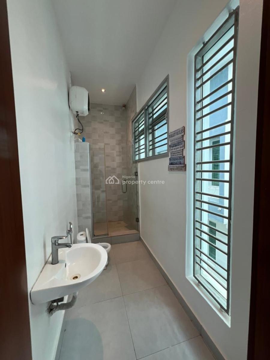 4bedroom Townhouse with a Room Bq in a Secured Estate, Lekki Phase 1, Lekki Phase 1, Lekki, Lagos, Terraced Duplex for Rent