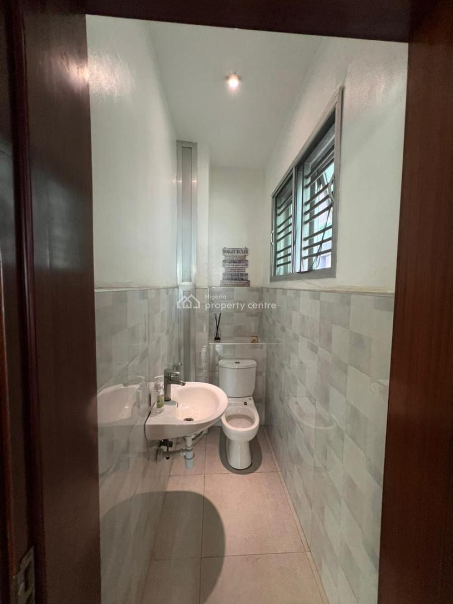 4bedroom Townhouse with a Room Bq in a Secured Estate, Lekki Phase 1, Lekki Phase 1, Lekki, Lagos, Terraced Duplex for Rent