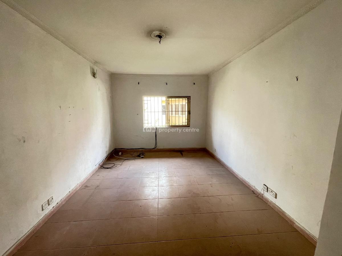 4 Bedroom Semi Detached Duplex with 2 Rooms Bq, Off Admiralty Road, Lekki Phase 1, Lekki, Lagos, Semi-detached Bungalow for Rent