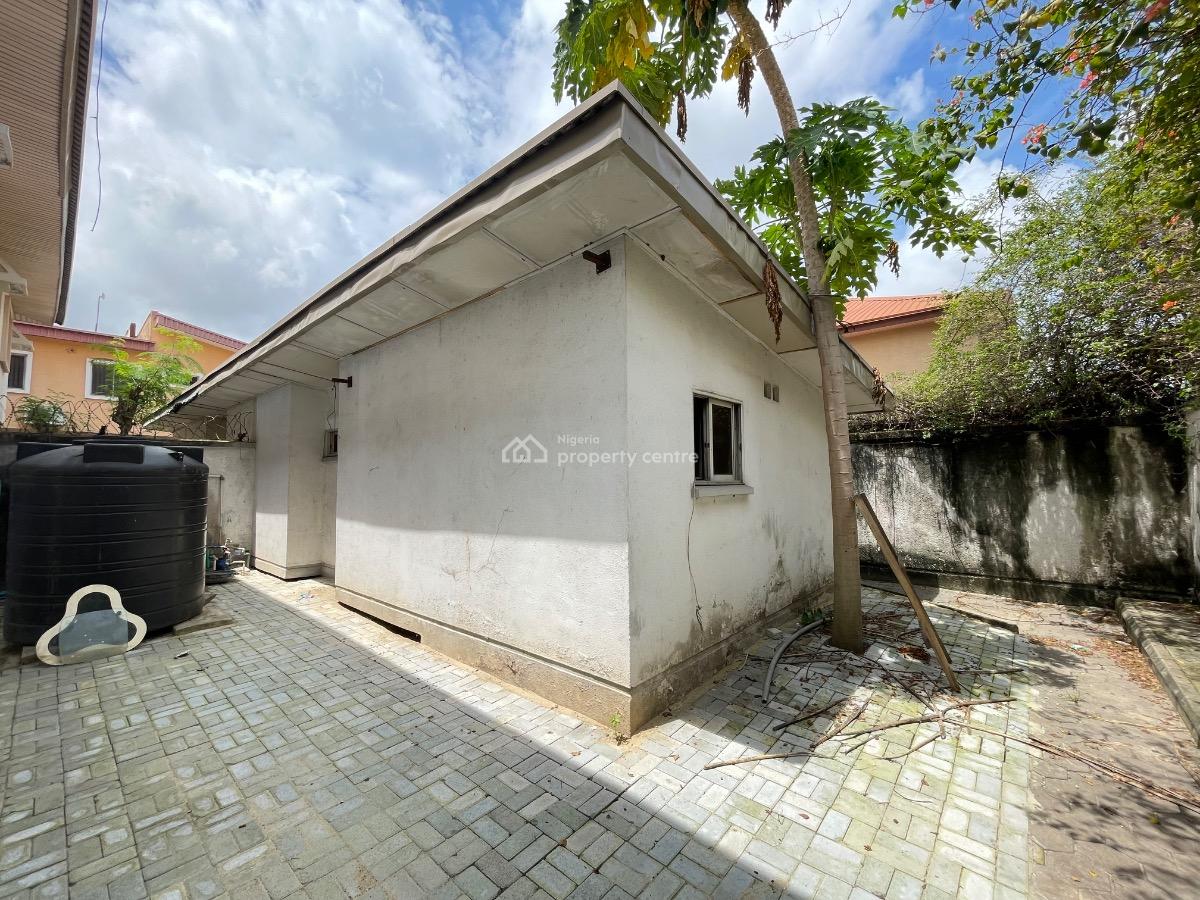 4 Bedroom Semi Detached Duplex with 2 Rooms Bq, Off Admiralty Road, Lekki Phase 1, Lekki, Lagos, Semi-detached Bungalow for Rent