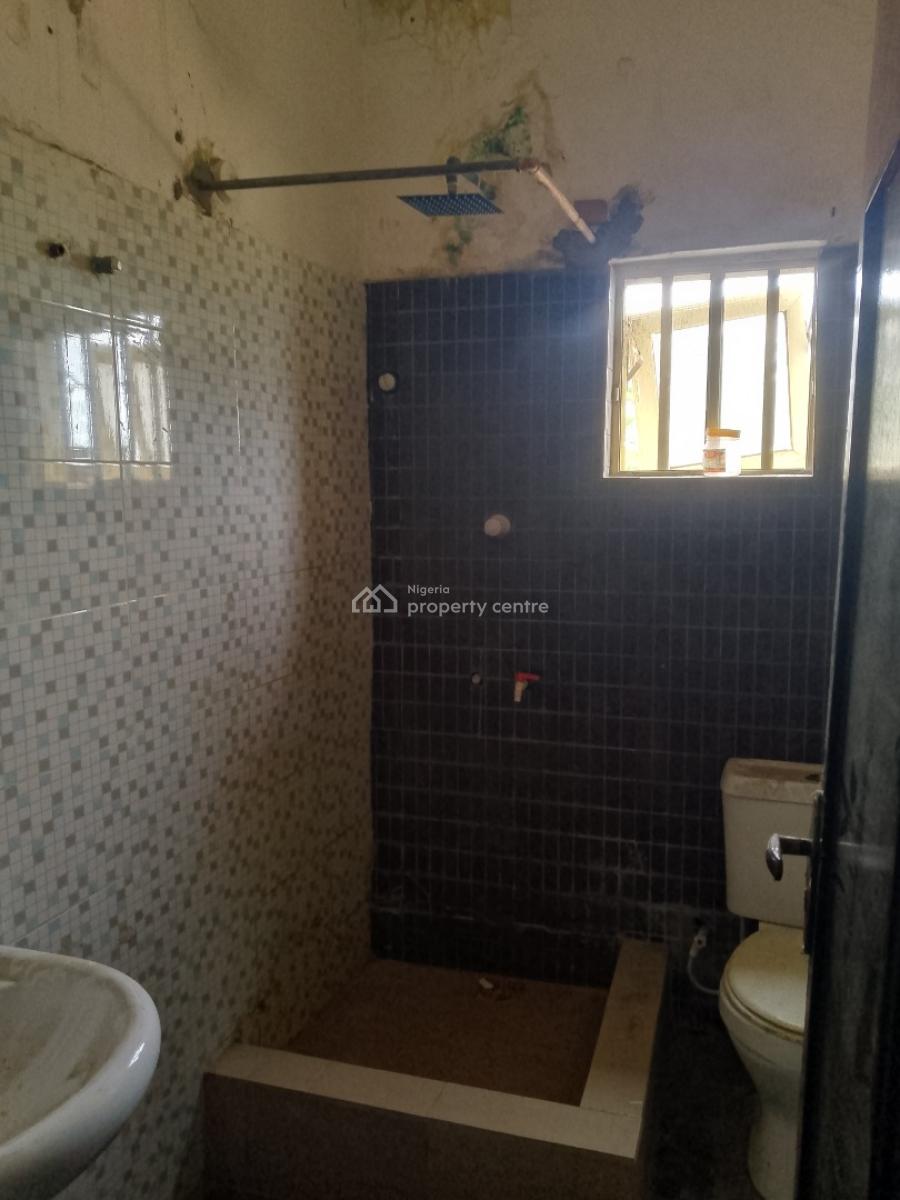 Spacious Room and Parlor, Mobile Road, Ilaje, Ajah, Lagos, Flat / Apartment for Rent