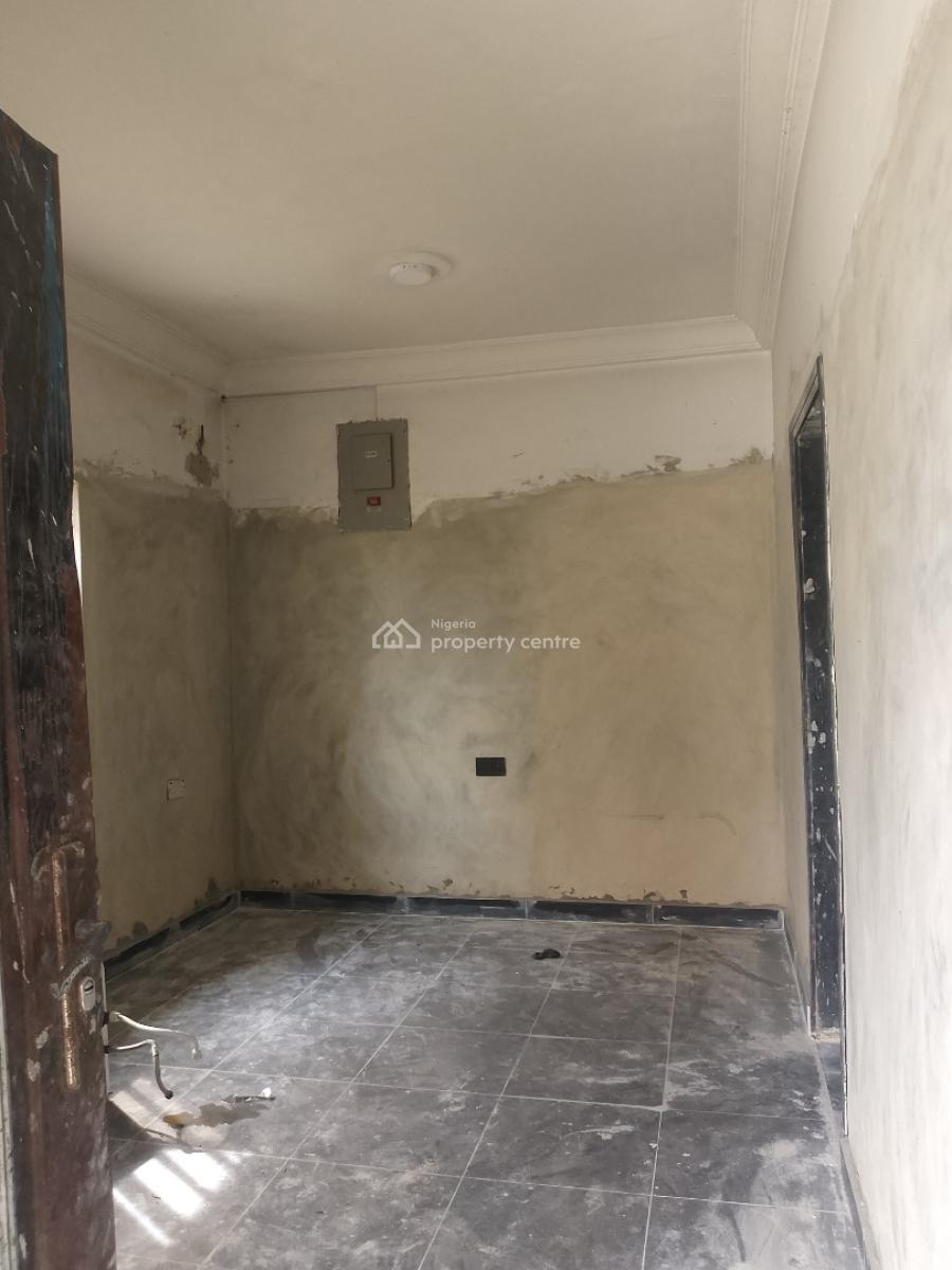 Spacious Room and Parlor, Mobile Road, Ilaje, Ajah, Lagos, Flat / Apartment for Rent