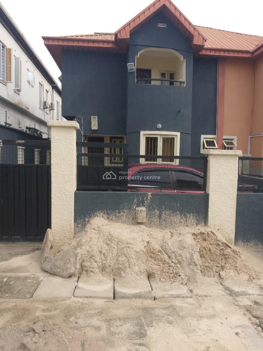 Spacious Room and Parlor, Mobile Road, Ilaje, Ajah, Lagos, Flat / Apartment for Rent