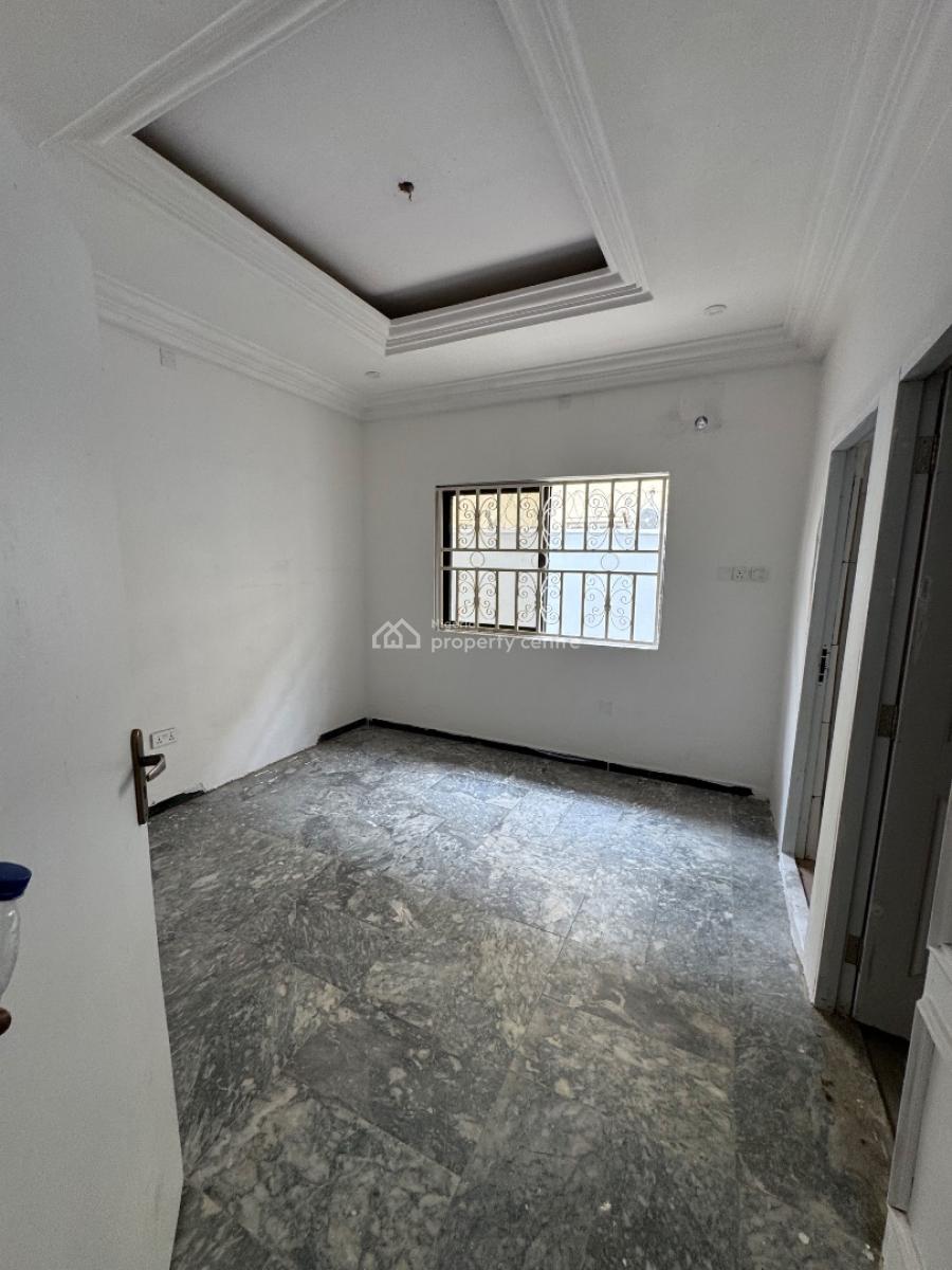 Self Contain, Off Admiralty Way, Lekki Phase 1, Lekki, Lagos, Self Contain (single Rooms) for Rent