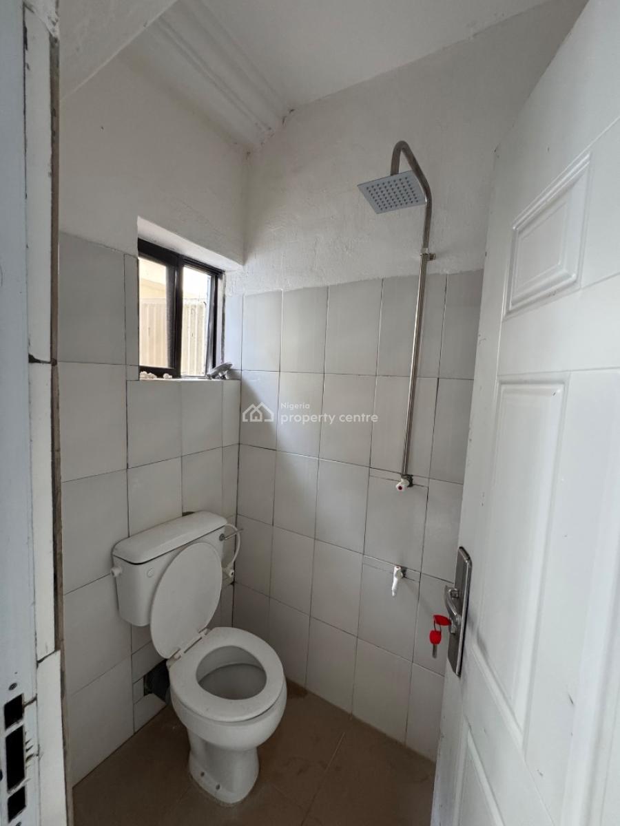 Self Contain, Off Admiralty Way, Lekki Phase 1, Lekki, Lagos, Self Contain (single Rooms) for Rent