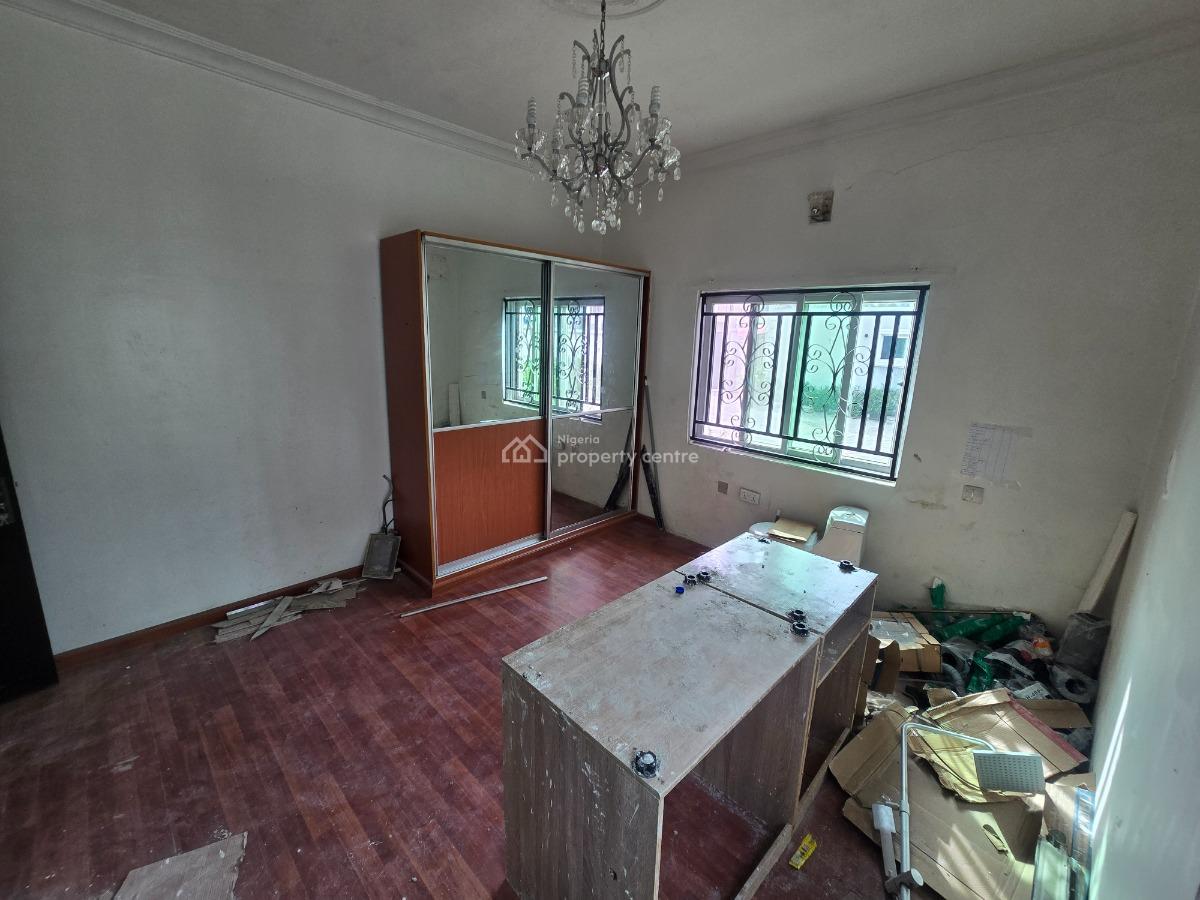 Specious Newly Renovated One-bedroom Flat Apartment Plus Bq, Off Freedom Way, Lekki Phase 1, Lekki, Lagos, Flat / Apartment for Rent