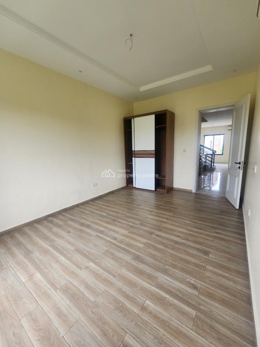 Self Serviced 5 Bedroom Semi-detached Duplex with Bq and Generator, Banana Island, Ikoyi, Lagos, Semi-detached Duplex for Rent