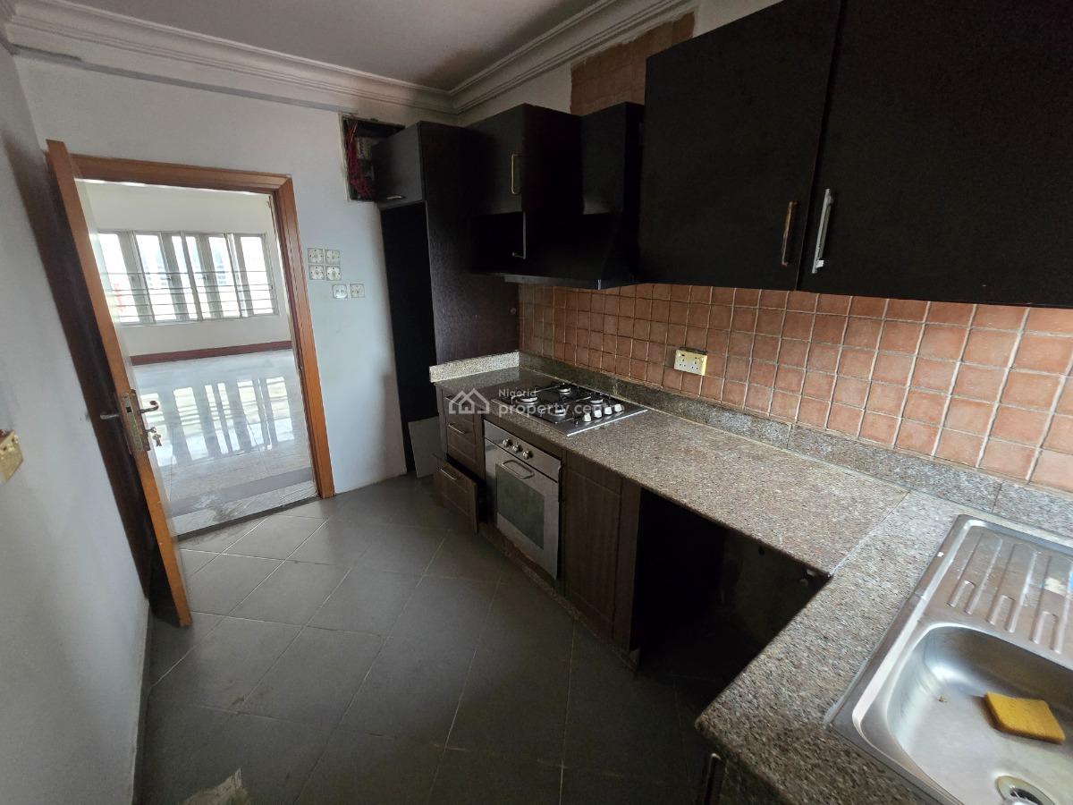 Spacious Newly Renovated Self-service One-bedroom Flat Apartment, Off Freedom Way, Lekki Phase 1, Lekki, Lagos, Flat / Apartment for Rent