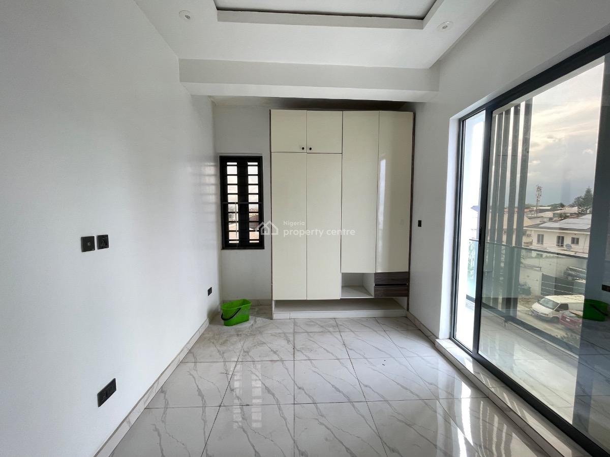 Exquisite Newly Built 3 Bedroom Apartment, Off Admiralty, Lekki Phase 1, Lekki, Lagos, Flat / Apartment for Sale