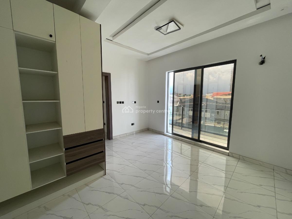 Exquisite Newly Built 3 Bedroom Apartment, Off Admiralty, Lekki Phase 1, Lekki, Lagos, Flat / Apartment for Sale
