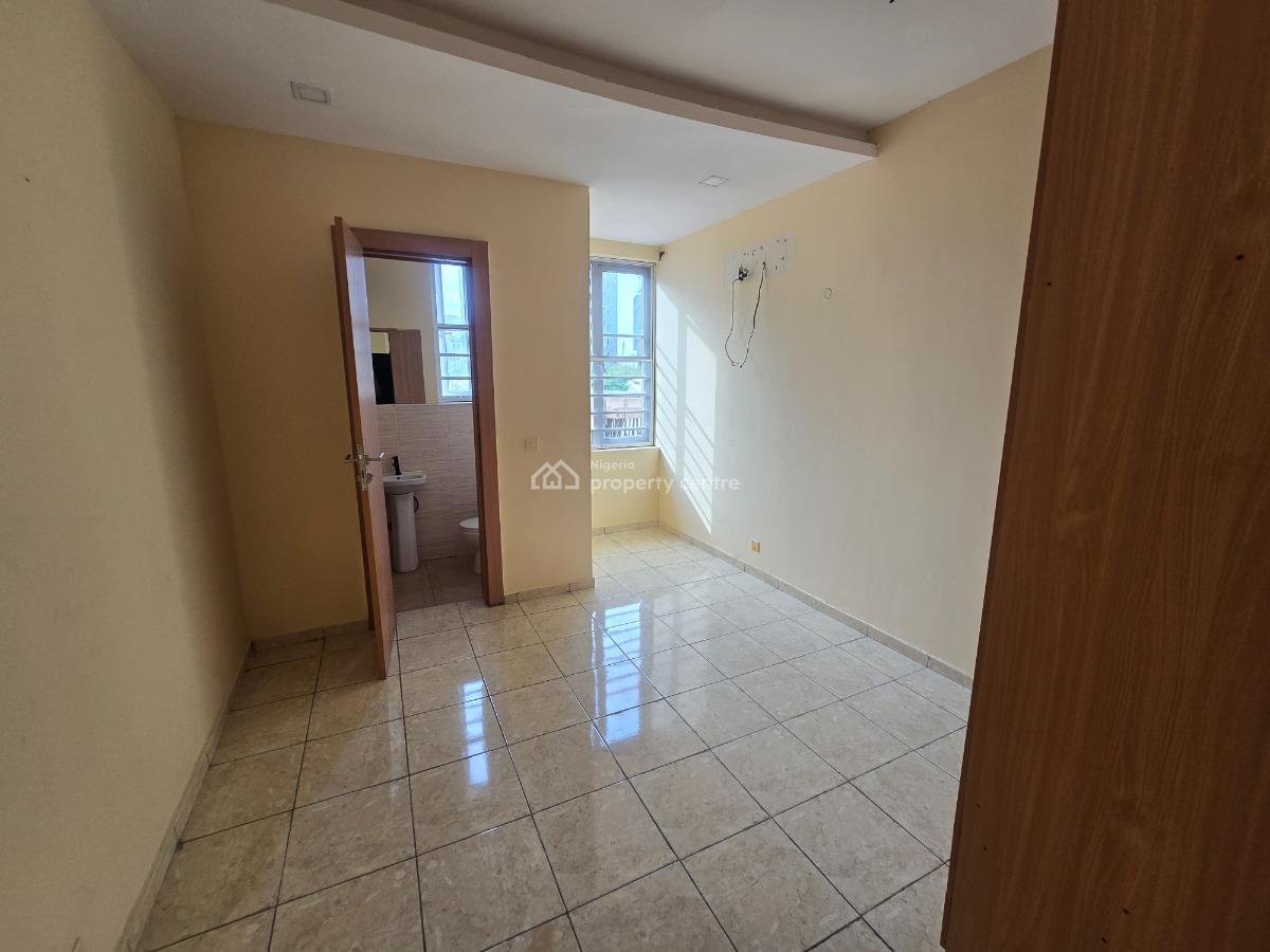 Spacious Newly Renovated 3-bedroom Terrace Duplex Plus Bq, Off Freedom Way, Lekki Phase 1, Lekki, Lagos, Terraced Duplex for Rent