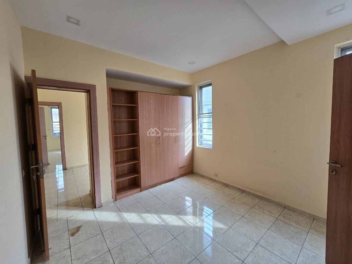 Spacious Newly Renovated 3-bedroom Terrace Duplex Plus Bq, Off Freedom Way, Lekki Phase 1, Lekki, Lagos, Terraced Duplex for Rent