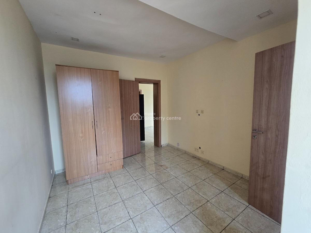 Spacious Newly Renovated 3-bedroom Terrace Duplex Plus Bq, Off Freedom Way, Lekki Phase 1, Lekki, Lagos, Terraced Duplex for Rent