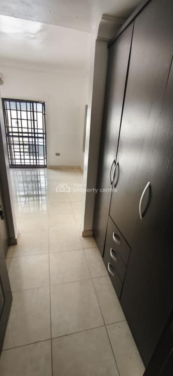 Elegant 3 Bedroom Spacious Fully Serviced Apartment with Bq Available, Ikoyi, Lagos, Flat / Apartment for Rent