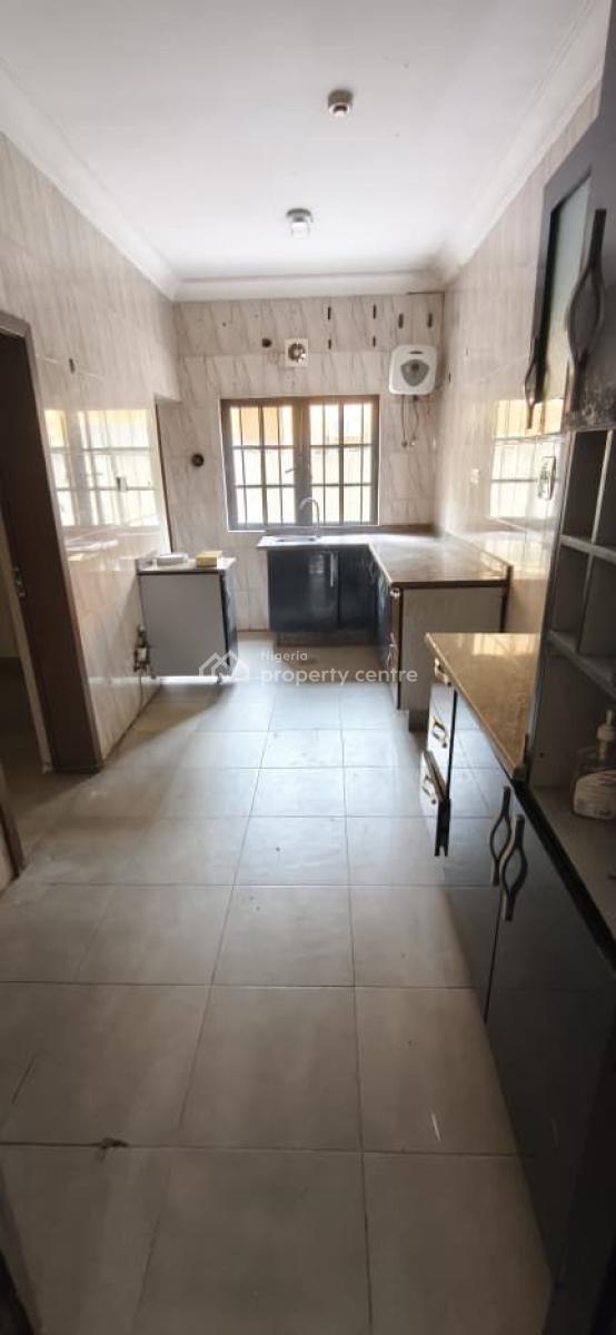 Elegant 3 Bedroom Spacious Fully Serviced Apartment with Bq Available, Ikoyi, Lagos, Flat / Apartment for Rent