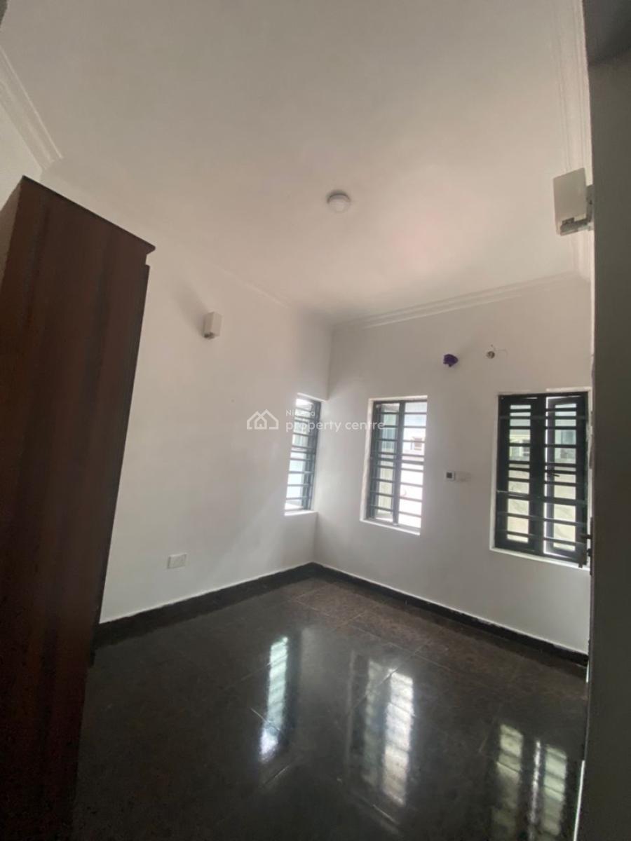 Standard 2 Bedroom Apartment on Interlocked, Located Inside an Estate,clean Compound,clean Water, Sangotedo, Ajah, Lagos, Flat / Apartment for Rent