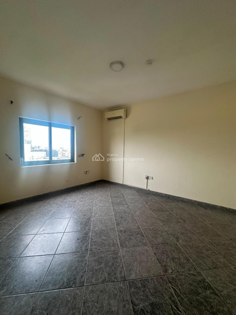 Spacious 3-bedroom Apartment on The 8th Floor, Ikoyi, Lagos, Flat / Apartment for Rent