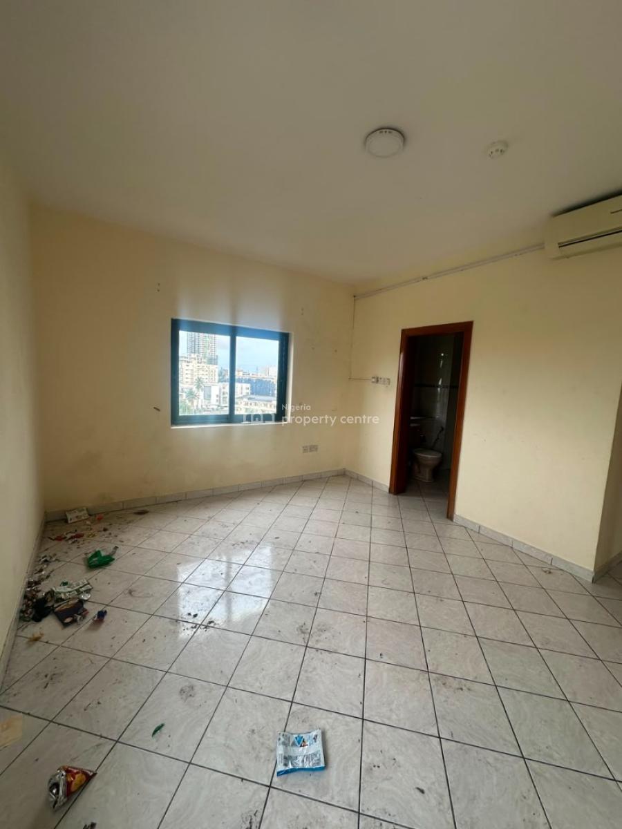 Spacious 3-bedroom Apartment on The 8th Floor, Ikoyi, Lagos, Flat / Apartment for Rent