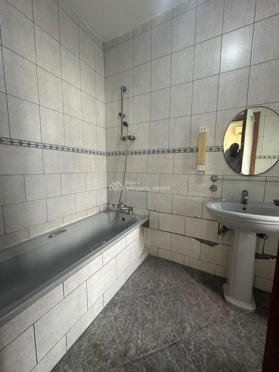 Spacious 3-bedroom Apartment on The 8th Floor, Ikoyi, Lagos, Flat / Apartment for Rent
