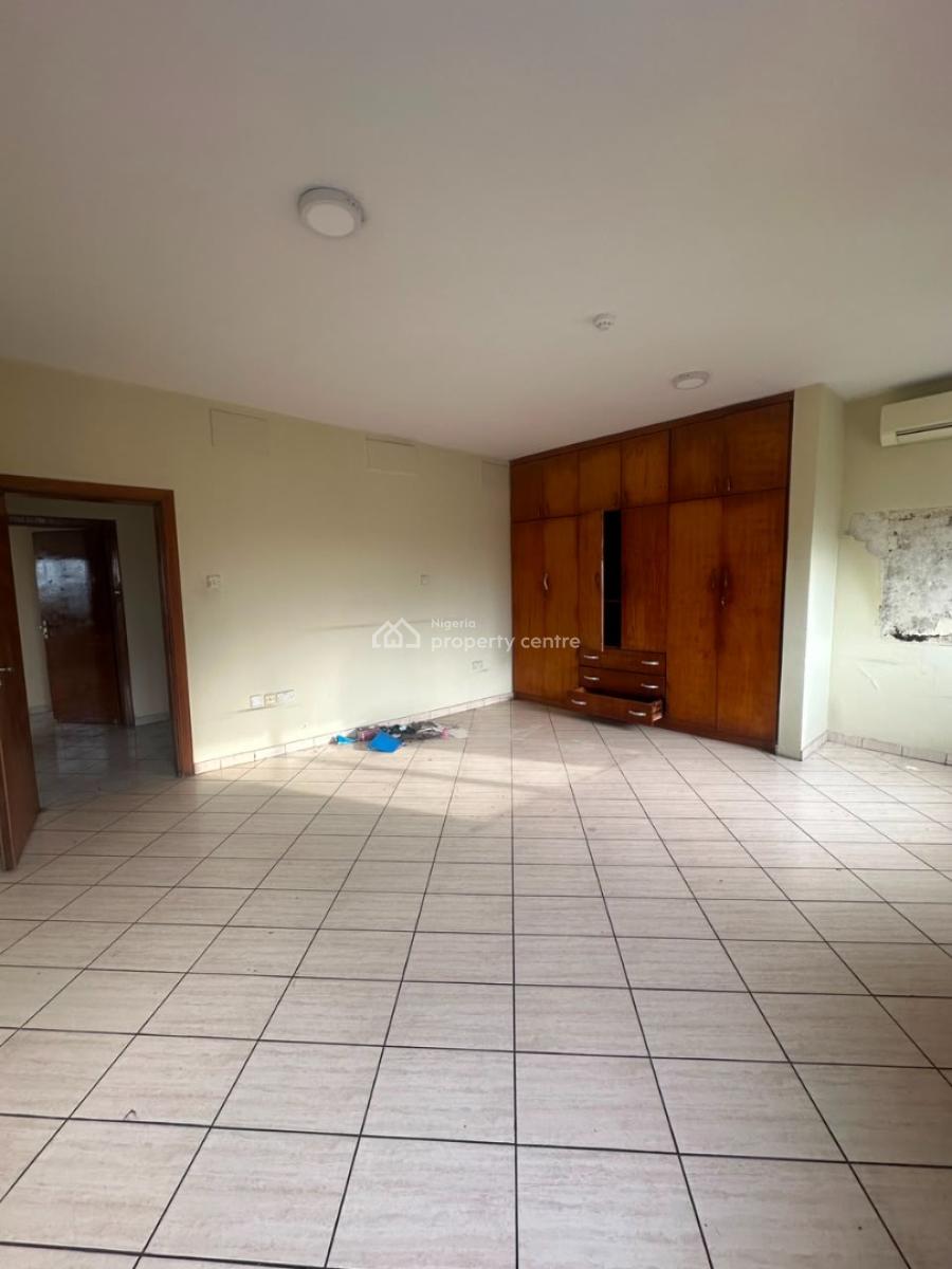 Spacious 3-bedroom Apartment on The 8th Floor, Ikoyi, Lagos, Flat / Apartment for Rent