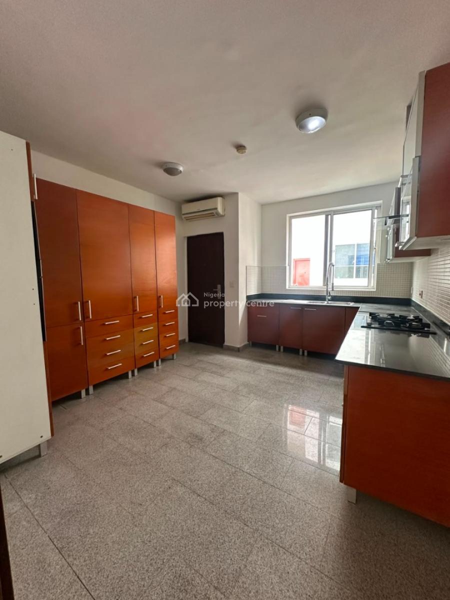 Well Maintained 3-bedroom Apartment on The First Floor, Banana Island, Ikoyi, Lagos, Flat / Apartment for Sale