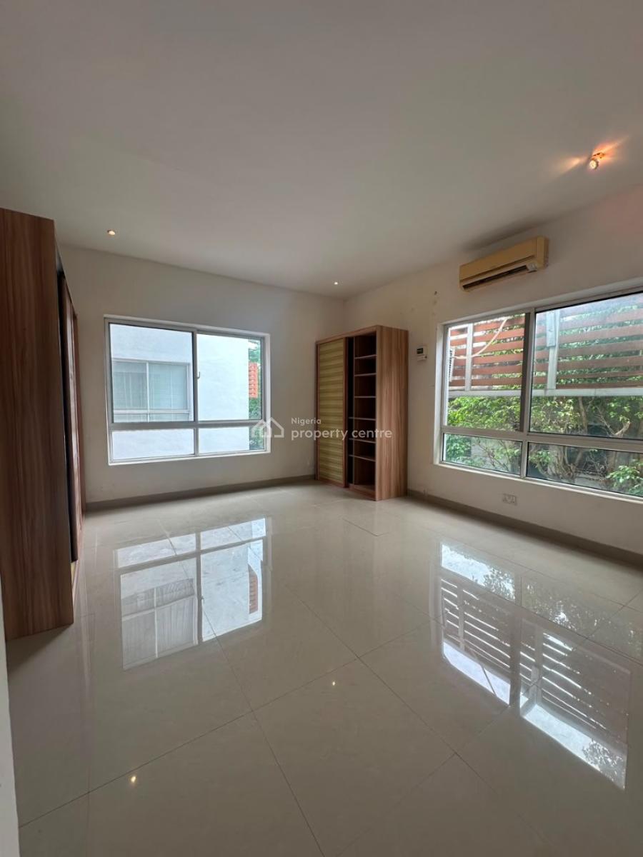 Well Maintained 3-bedroom Apartment on The First Floor, Banana Island, Ikoyi, Lagos, Flat / Apartment for Sale