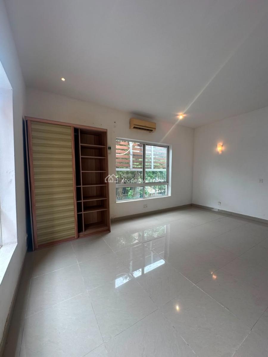 Well Maintained 3-bedroom Apartment on The First Floor, Banana Island, Ikoyi, Lagos, Flat / Apartment for Sale