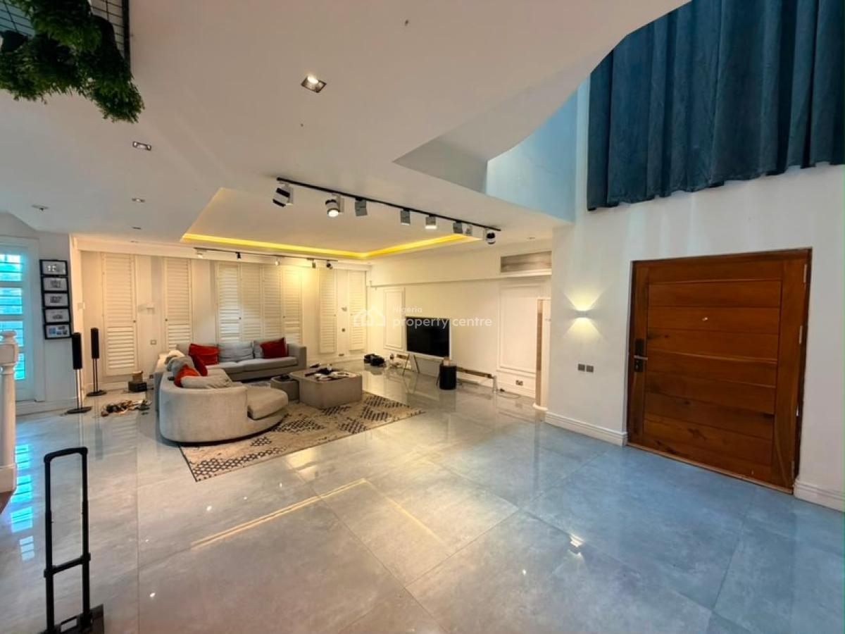 Tastefully Built and Serviced Brand New 3 Bedroom Apartment, Right, Lekki Phase 1, Lekki, Lagos, Flat / Apartment for Rent