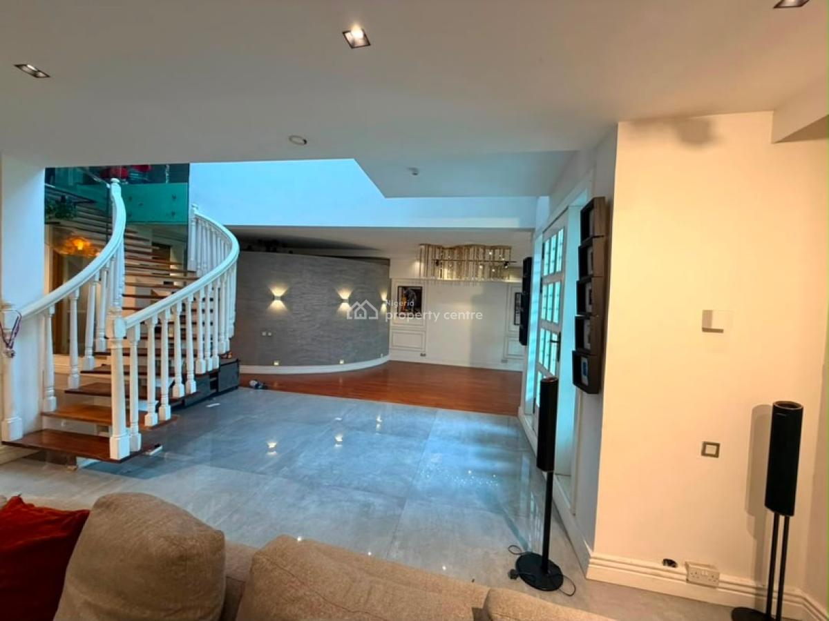 Tastefully Built and Serviced Brand New 3 Bedroom Apartment, Right, Lekki Phase 1, Lekki, Lagos, Flat / Apartment for Rent