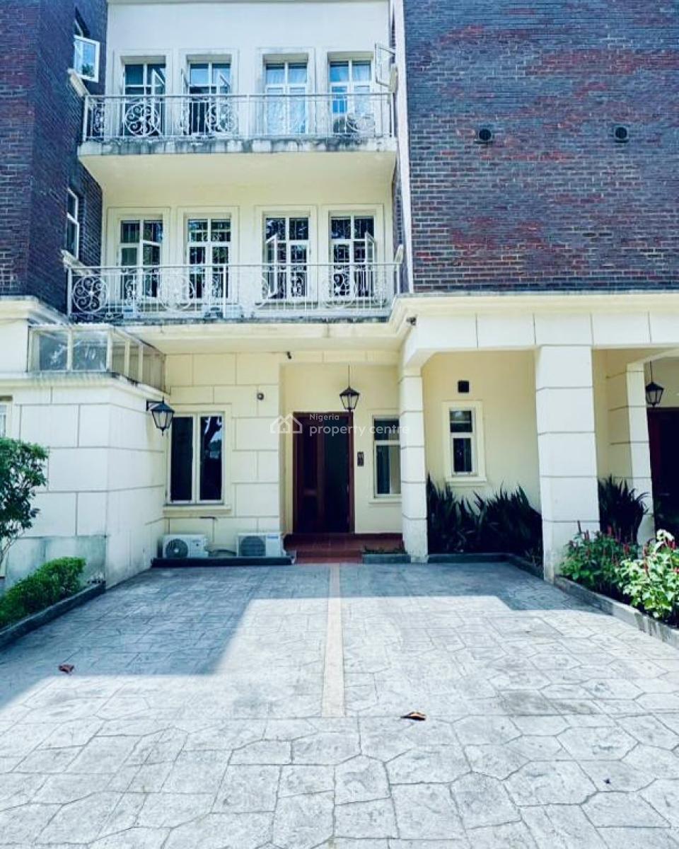 Newly Renovated 3 Bedroom Maisonette, Victoria Island (vi), Lagos, Flat / Apartment for Rent