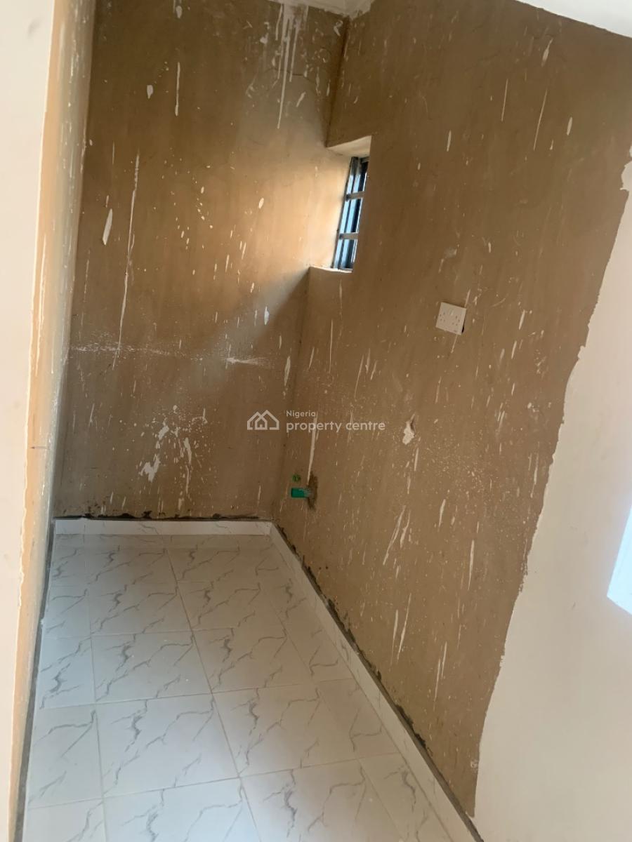 Studio Apartment with Easy Access, Pedro, Gbagada, Lagos, Self Contain (single Rooms) for Rent