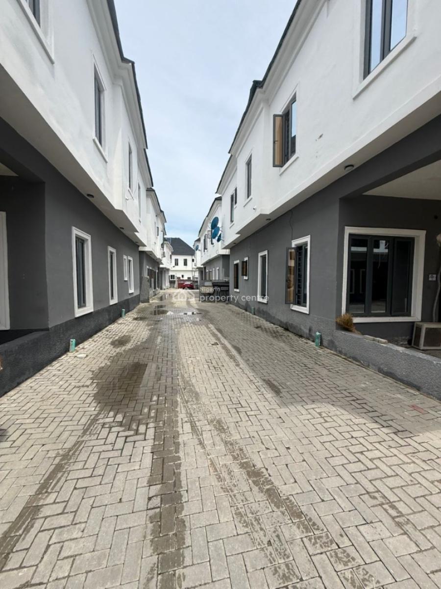 Modern Built Well Maintained 4 Bedrooms Terrace Duplex, Harris Drive, Ikota, Lekki, Lagos, Terraced Duplex for Rent